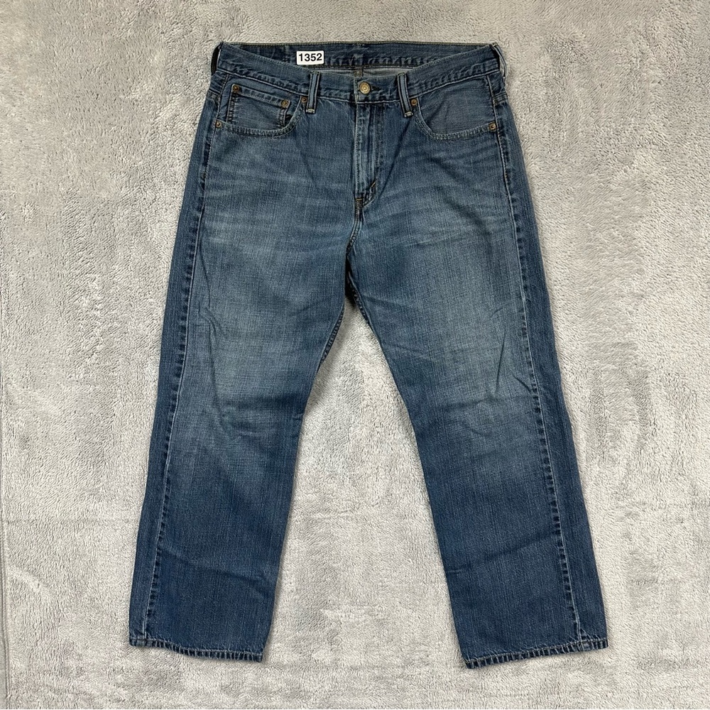 Levi’s 569 Loose Straight Medium Wash Jeans Size 33x30